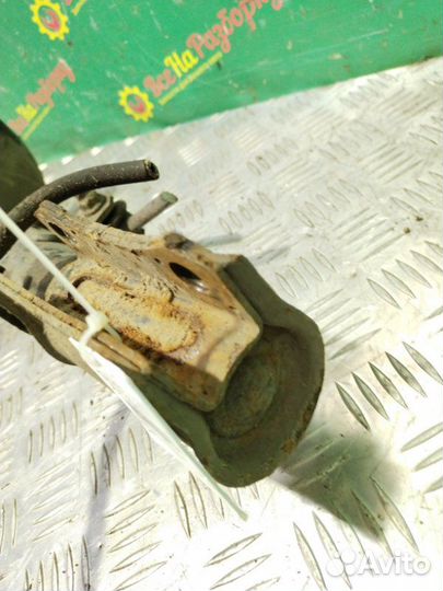 Амортизатор стойка задняя правый Toyota Camry