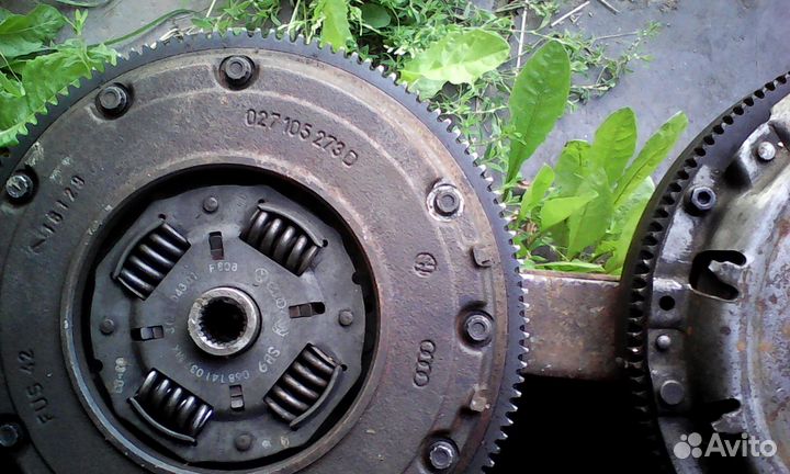 Сцепление VWGolf 2,3,4 Passat 3,4 Sharan 1.9tdi