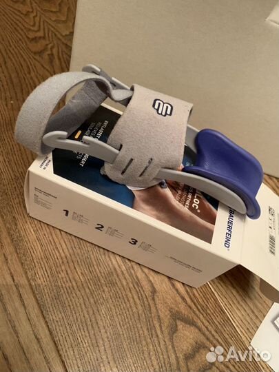 Ортез правый на пальчик и обувь