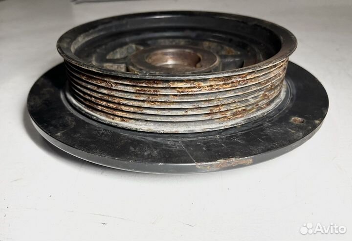 Шкив коленвала VW Tuareg 3.2