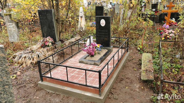 Благоустройство захоронения, установка памятников