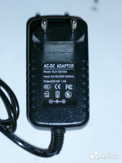 Адаптер-зарядник 220 / (3,2 и 12) и110 /9 Вольт