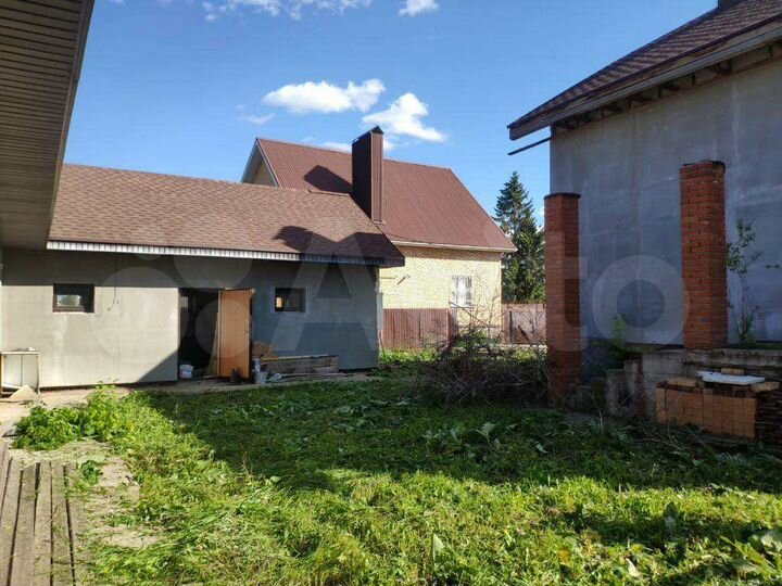 Дом 250 м² на участке 7 сот.