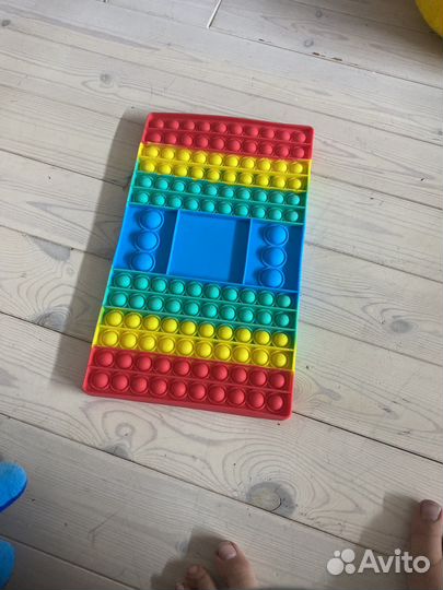 Самый большой поп ит