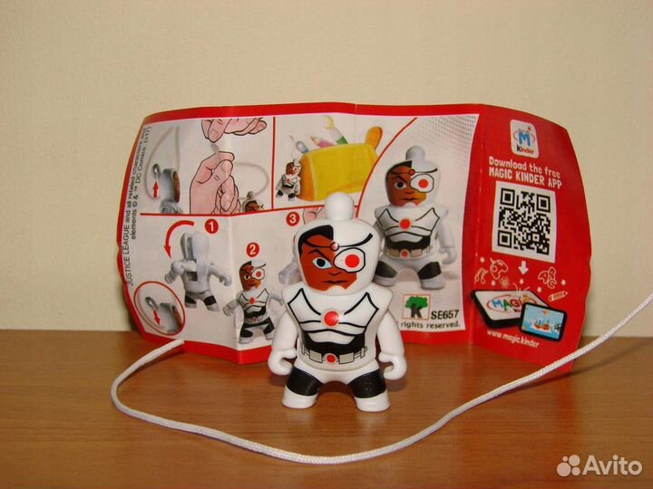 Игрушки-киндеры из яиц Kinder Сюрприз