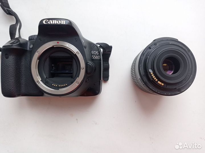 Зеркальный фотоаппарат canon 550d