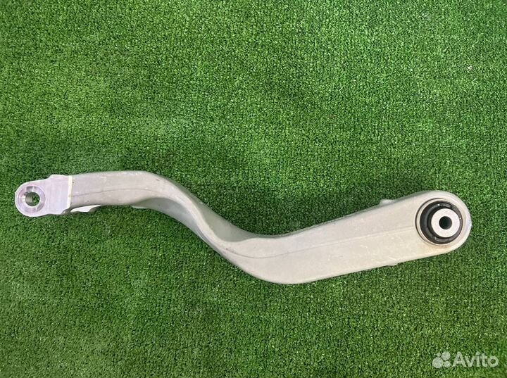 Рычаг подвески задний правый Mercedes-Benz