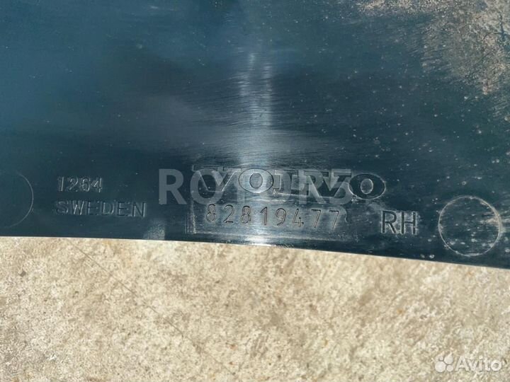 Ступеньки кабины правое Volvo FH 3 2015 82819477