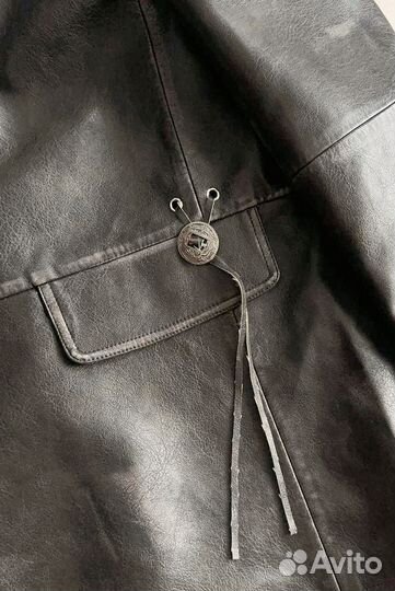 Кожаная куртка Balenciaga