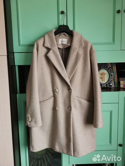 Пальто Pull and bear