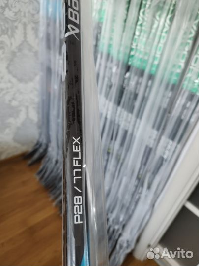 Клюшка хоккейная Bauer Nexus Sync правый хват