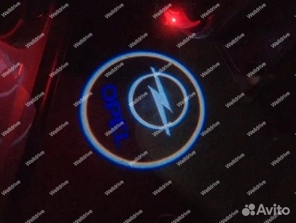 Подсветка дверей с лого Opel Insignia