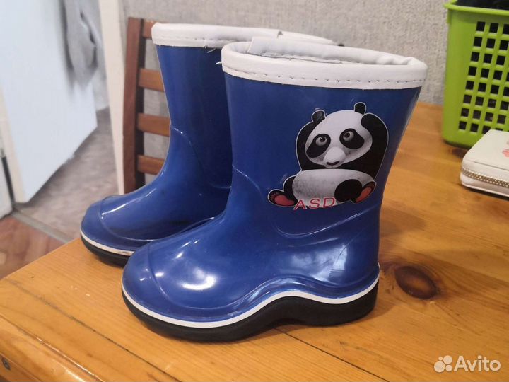 Резиновые сапоги