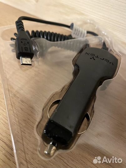 Автомобильная зарядка micro USB