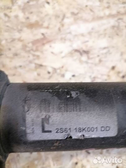 Комплект передних стоек Ford Fiesta MK5 1,6