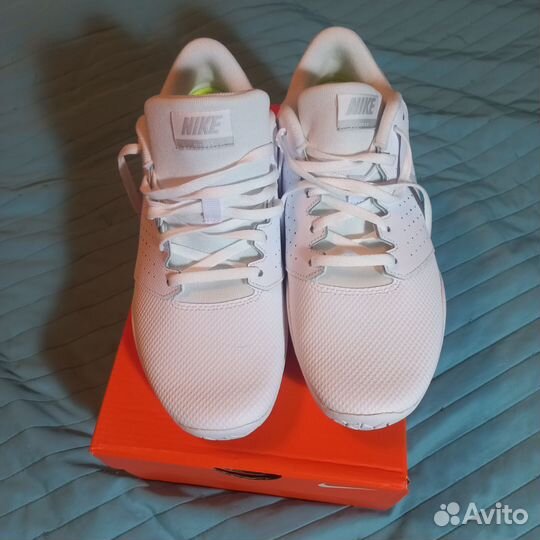 Кроссовки nike женские