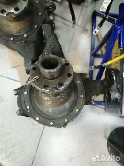 Кулак поворотный левый 5557-2304011