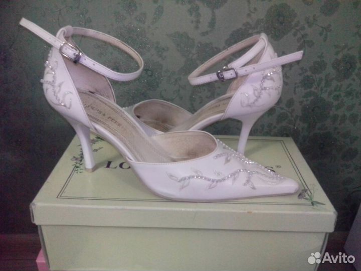 Туфли белые р. 38-39