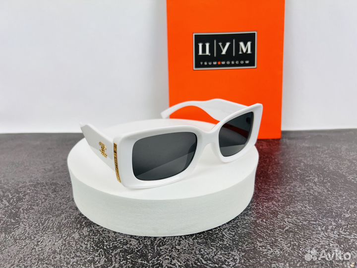 Солнцезащитные очки Chanel