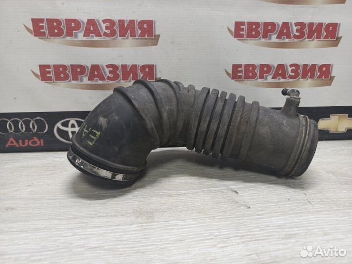 Гофра воздушного фильтра Mitsubishi Legnum EA1W