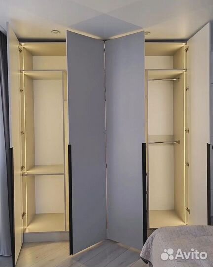 Красивый шкаф