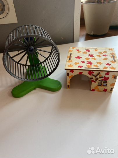 Колесо и домик для хомяка