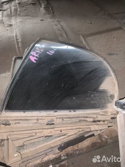 Форточка двери задняя Toyota Aristo S160