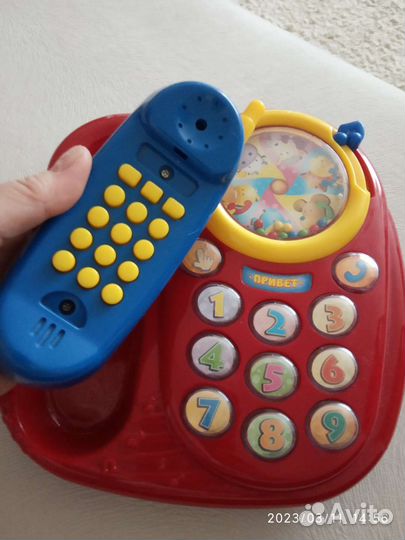 Телефон игрушечный развивающий