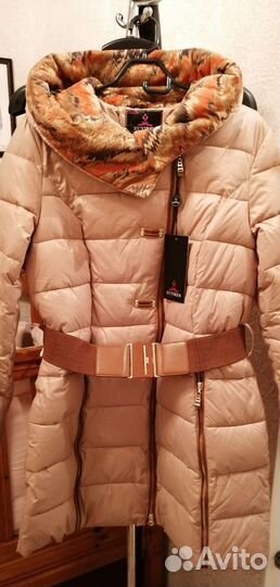 Куртка женская Новая 44р и 50р 2 шт