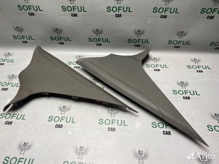 Обшивка стойки задняя Honda Civic 8 4D