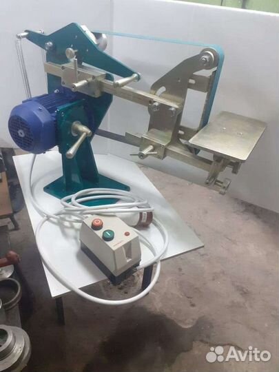 Ленточный шлифовальный гриндер