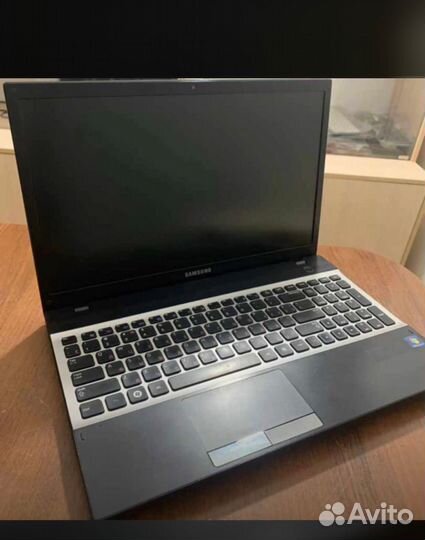Ноутбук samsung