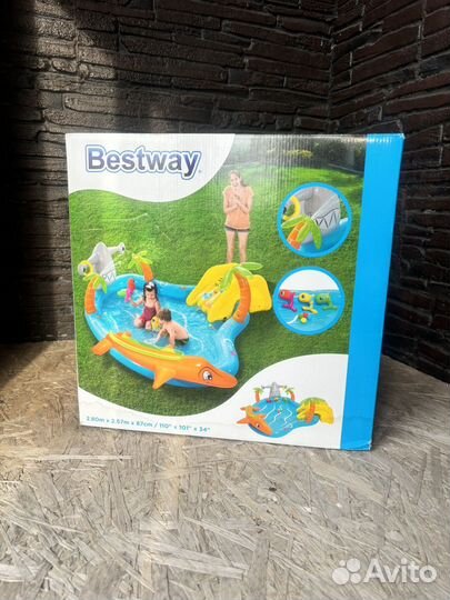 Детский надувной бассейн с горкой