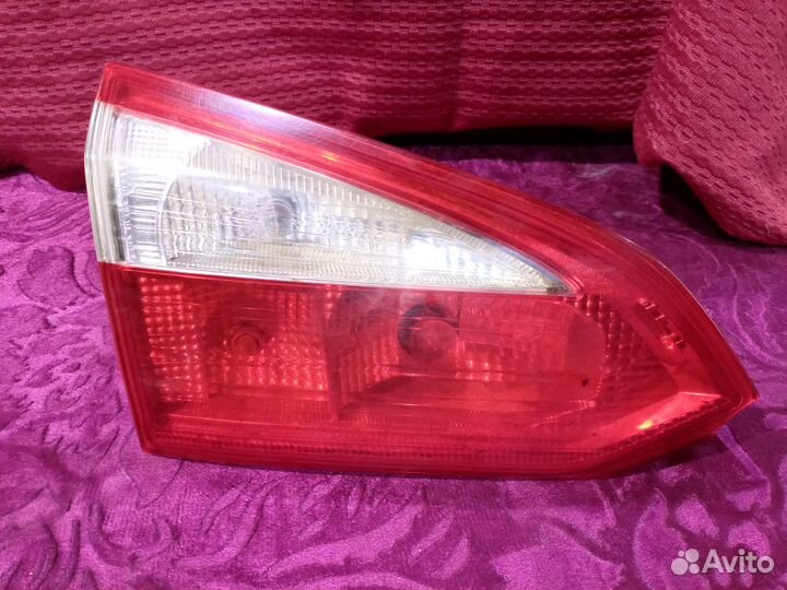 Фонарь задний внутренний левый для Ford Focus III