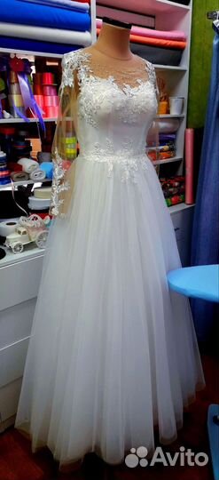 Свадебное платье