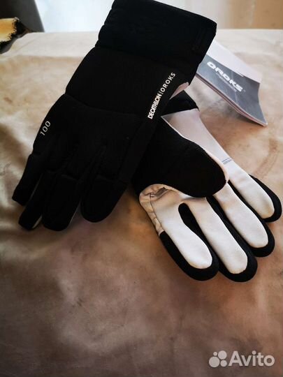Перчатки для хоккея. Новые