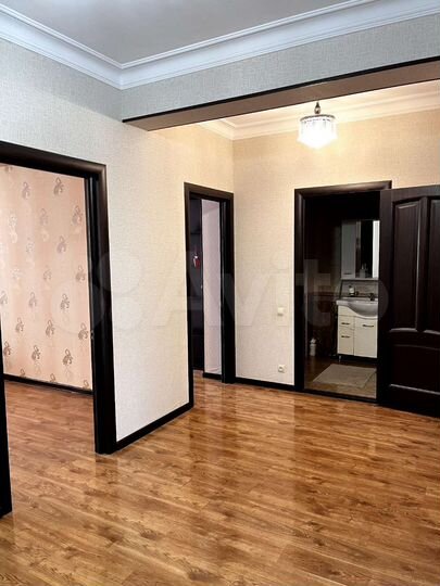 3-к. квартира, 125 м², 1/4 эт.