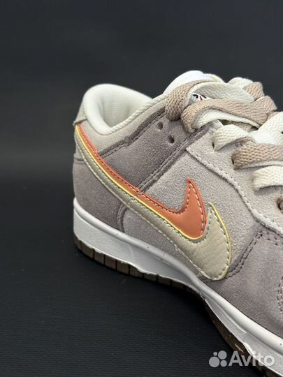 Кроссовки женские Nike SB Dunk Low SE 85