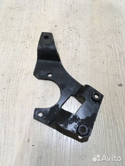 Кронштейн гидроусилителя Ауди 100 C4