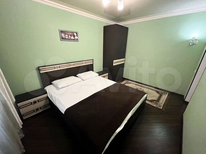 3-к. квартира, 80 м², 1/1 эт.