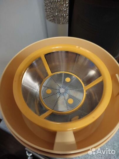 Соковыжималка для цитрусовых