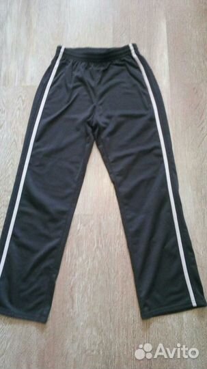 Спортивный костюм и футболка р.146-158