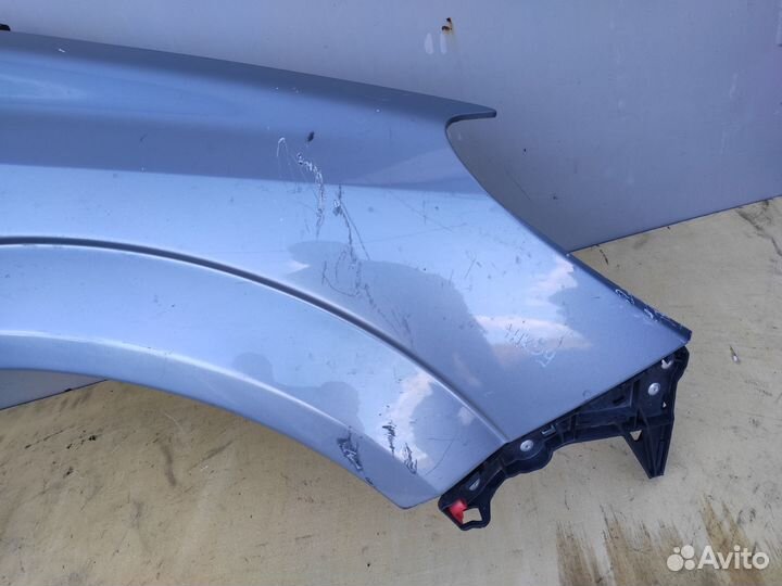 Крыло переднее правое на Opel Astra H