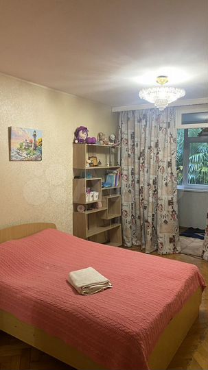 2-к. квартира, 50 м², 3/5 эт.