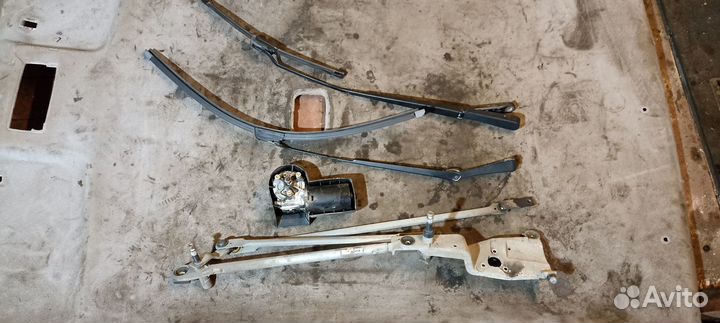 Поводок дворника правый Фокус1