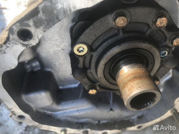 Коробка раздаточная Nissan Serena