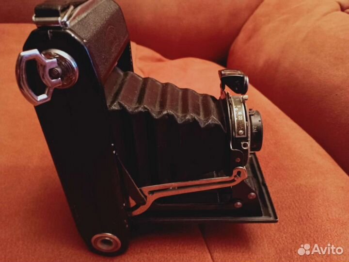 Фотоаппарат антикварный старинный