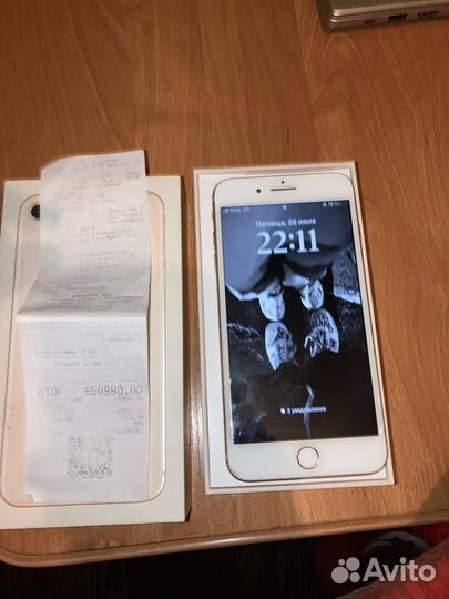 Телефон iPhone 8 plus