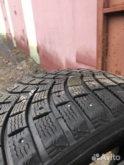 Michelin X-Ice North 4 SUV 275/45 R21