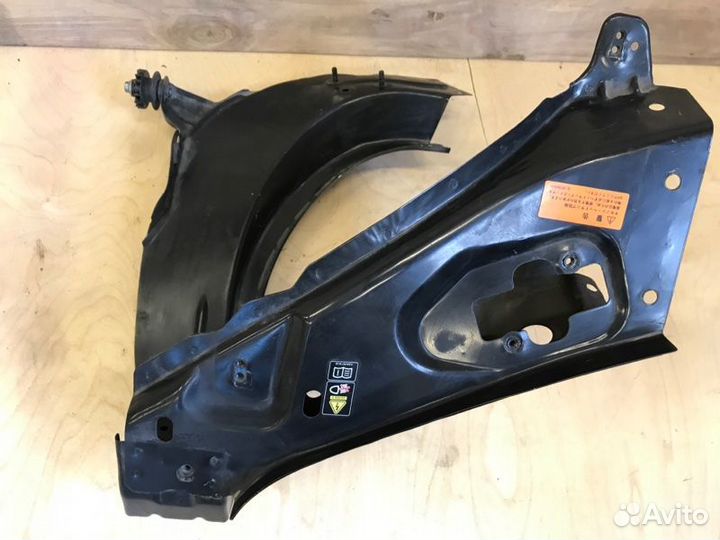 Рамка фары передняя левая Mercedes Benz Ml 500